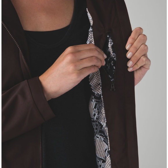 Lululemon Definitely Raining Jacket - Picture 9 of 14